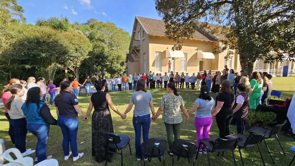 Rio Negro celebra mães com eventos e homenagens especiais